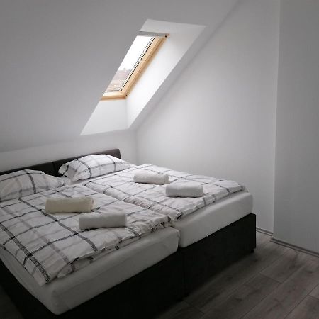 Mohacs Apartman Zewnętrze zdjęcie