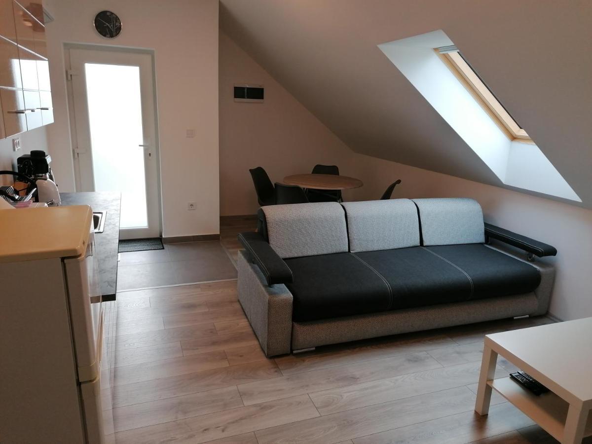 Mohacs Apartman Zewnętrze zdjęcie