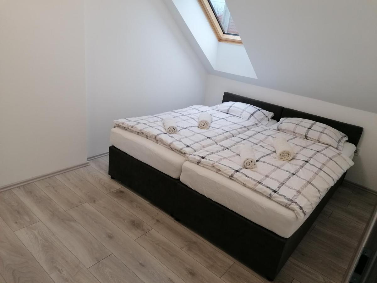 Mohacs Apartman Zewnętrze zdjęcie