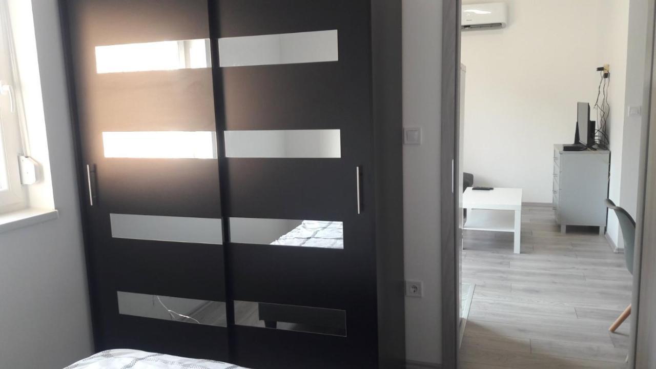 Mohacs Apartman Zewnętrze zdjęcie